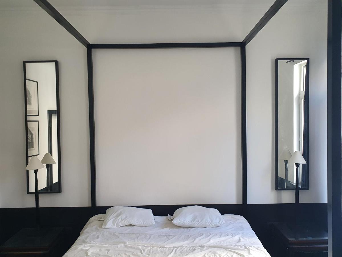 B96 Suites Brussel Bagian luar foto